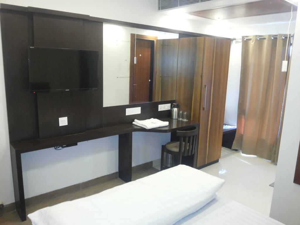 Hotel Sangat Plaza Bhopal Cameră foto